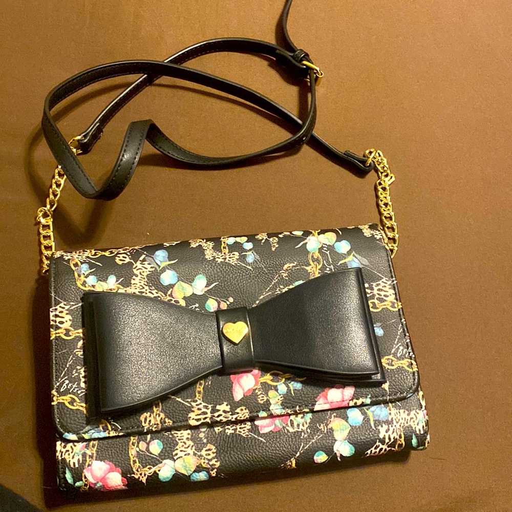 Stylish Betsy crossbody purse